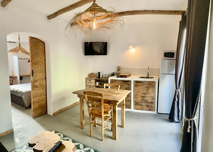 Xenonas Appartement Avec Petite Piscine